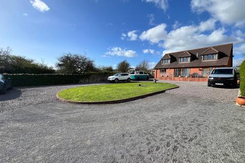 4 bedroom detached house for sale, South View, Rhoose, CF62
