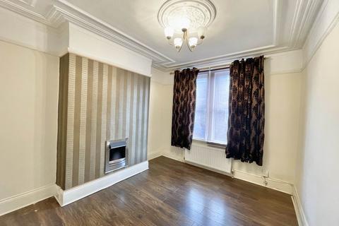 3 bedroom terraced house to rent, Clifford Street, Blaydon NE21