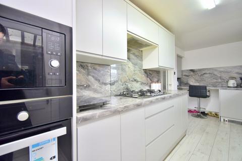 33 Brook Road, Leicester, LE5 2HE