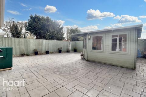 3 bedroom detached bungalow for sale, Fen Road, Newton-in-the-Isle