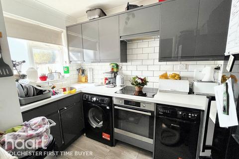 1 Berkley Close, Highwoods, Colchester, CO4 9RZ