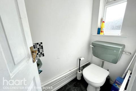 1 Berkley Close, Highwoods, Colchester, CO4 9RZ