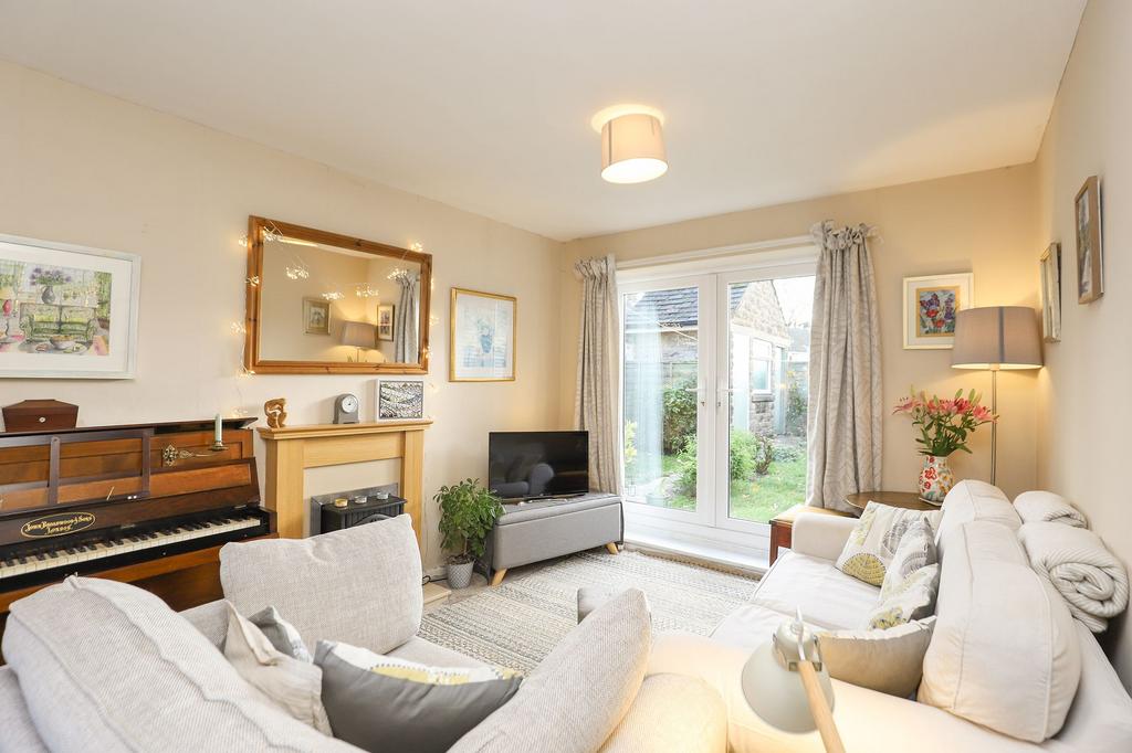 Ashover, Chesterfield S45 2 bed semidetached house for sale £230,000