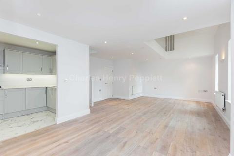 3 bedroom apartment to rent, Royal Drive, Friern Barnet, N11