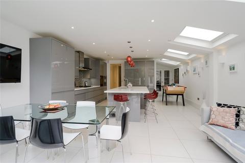 9 Sandycoombe Road, Twickenham, TW1 2LU