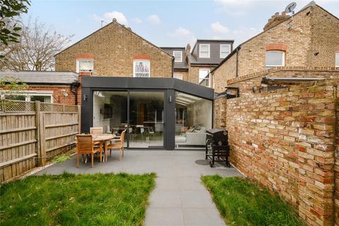 9 Sandycoombe Road, Twickenham, TW1 2LU