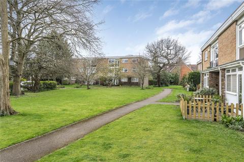 2 bedroom apartment for sale - Field Close, Bromley, BR1