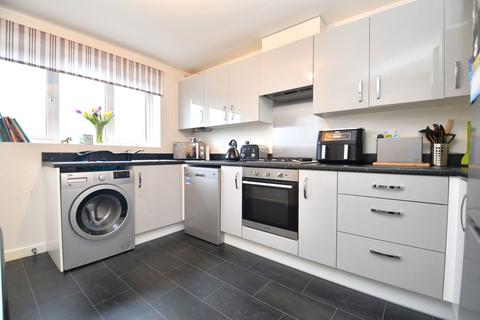 2 bedroom semi-detached house for sale - Park View Road, Salford, M6
