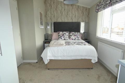 undefined, Seaview Avenue, CO5 8DA