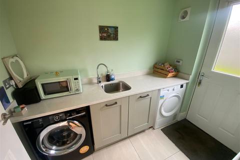 12 Cavalier Square, Chadderton, Oldham, OL9 9FP