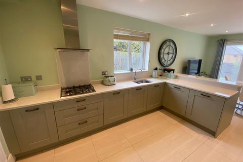 12 Cavalier Square, Chadderton, Oldham, OL9 9FP