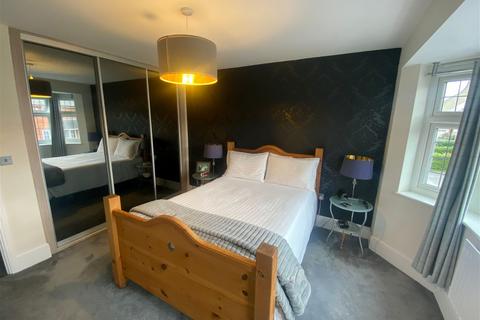 12 Cavalier Square, Chadderton, Oldham, OL9 9FP