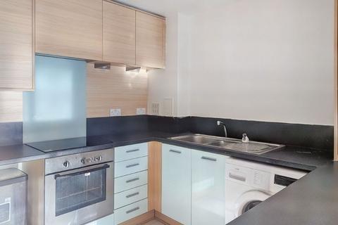2 bedroom flat for sale - Flat 4 Lancaster House, Gunyard Mews, Charlton, London, SE18 4GF