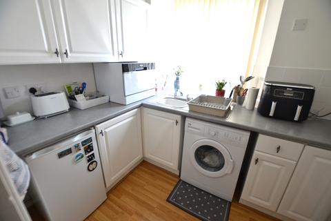 2 bedroom ground floor flat for sale, Castle Hill Court Cross Lane, Bodmin, Cornwall, PL31