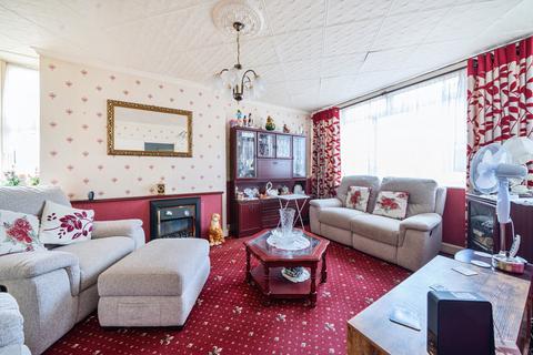 2 bedroom maisonette for sale - Yarnfield Square, Peckham, London