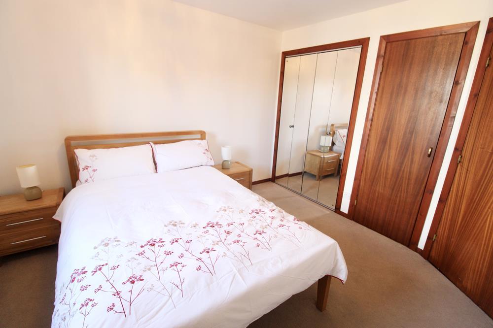 Bedroom 1 − photo 2