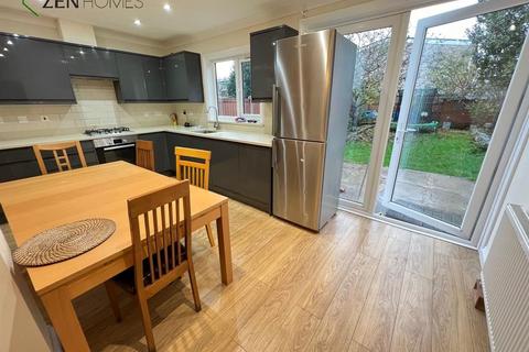 3 bedroom semi-detached house for sale, Enfield EN3