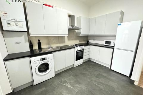 2 bedroom flat to rent - London N8