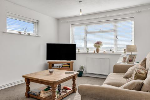 70 Chapelfields, Stanstead Abbotts, Ware, SG12 8HX