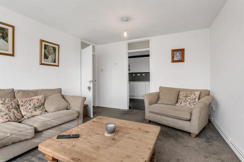 70 Chapelfields, Stanstead Abbotts, Ware, SG12 8HX