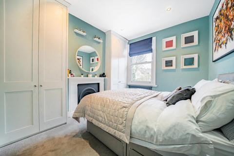 25a Alexandra Road, London, SW19 7JZ