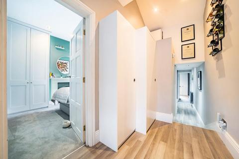25a Alexandra Road, London, SW19 7JZ