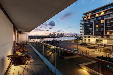 2 bedroom apartment for sale, Atlantic Point, Harrison Walk, SE10