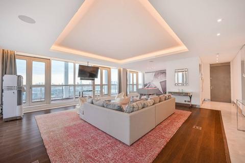 4 bedroom flat to rent, Berkeley Tower, Canary Wharf, London, E14
