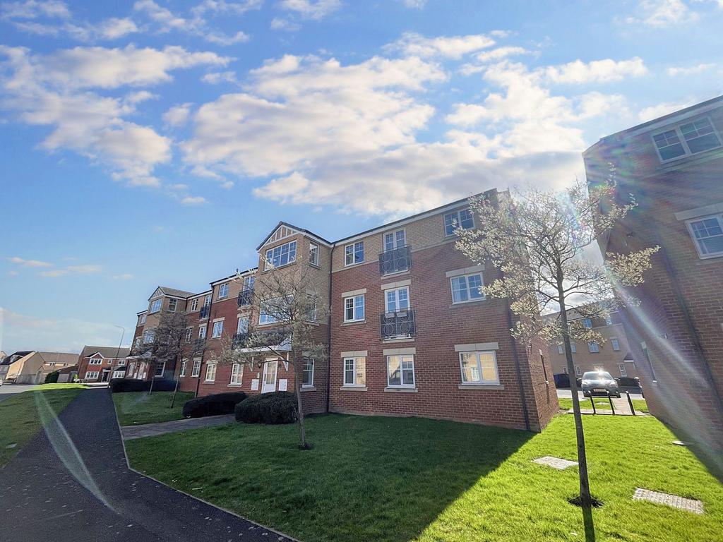 Hillbrook Crescent, Ingleby Barwick... 2 bed flat for sale £100,000