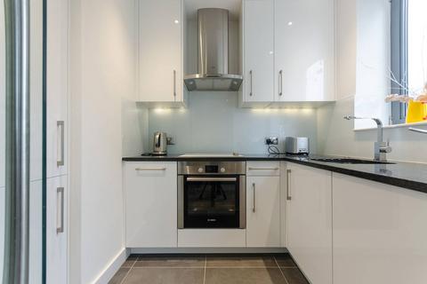 2 bedroom flat to rent, Haverstock Hill, Hampstead, London, NW3