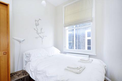 2 bedroom flat to rent, Belsize Park Gardens, Hampstead, London, NW3