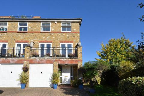 4 bedroom end of terrace house to rent - Chivenor Grove, North Kingston, Kingston upon Thames, KT2