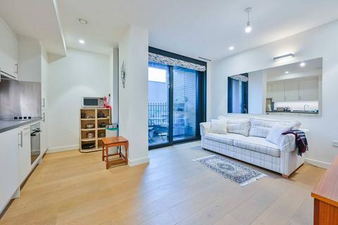 1 bedroom flat to rent - Newman Street, Fitzrovia, London, W1T