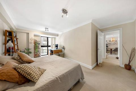 2 bedroom flat for sale, Vauxhall Bridge Road, Westminster, London, SW1V