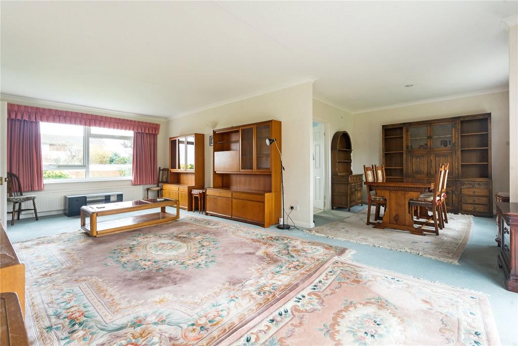 Living/Dining Room