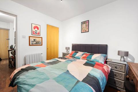1 bedroom flat for sale - Commercial Road, Tower Hamlets, London, E1