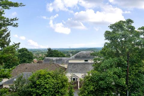 3 bedroom semi-detached house for sale, Graham Road,  Malvern,  WR14