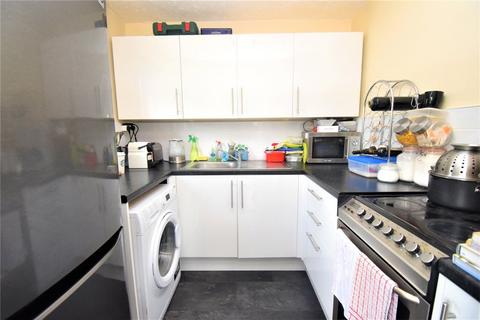 Studio for sale - Frobisher Road, Erith