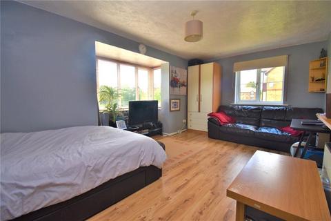 220 Frobisher Road, Erith, DA8 2PT