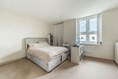 1 bedroom flat for sale, Stanmore Place, Stanmore, HA7