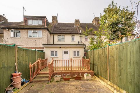 32 Botha Road, London, E13 8PQ