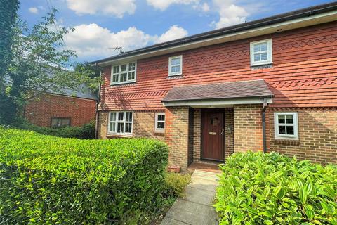 1 bedroom flat for sale, Rosehill, Billingshurst, West Sussex