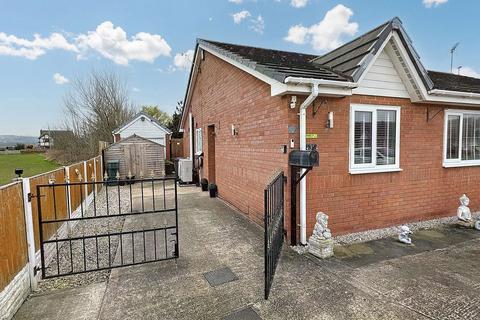 2 bedroom semi-detached bungalow for sale, Lon Eirin, Towyn, LL22 9LQ