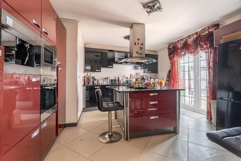 3 bedroom house for sale, Tudor Close, Kingsbury, London, NW9