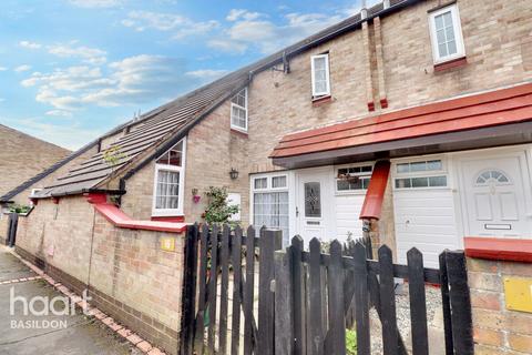 3 bedroom terraced house for sale, Walthams, Basildon