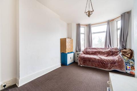2 bedroom flat for sale, Chatsworth Road, Willesden, London, NW2