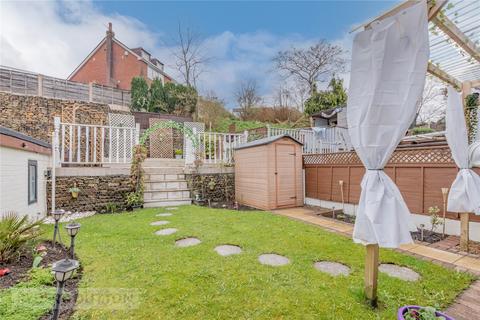 44 Carr House Road, Springhead, Oldham, OL4 4NW