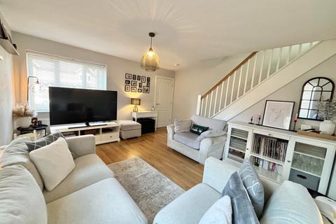 6 Cambridge Close, Staining, Blackpool, FY3 0ES