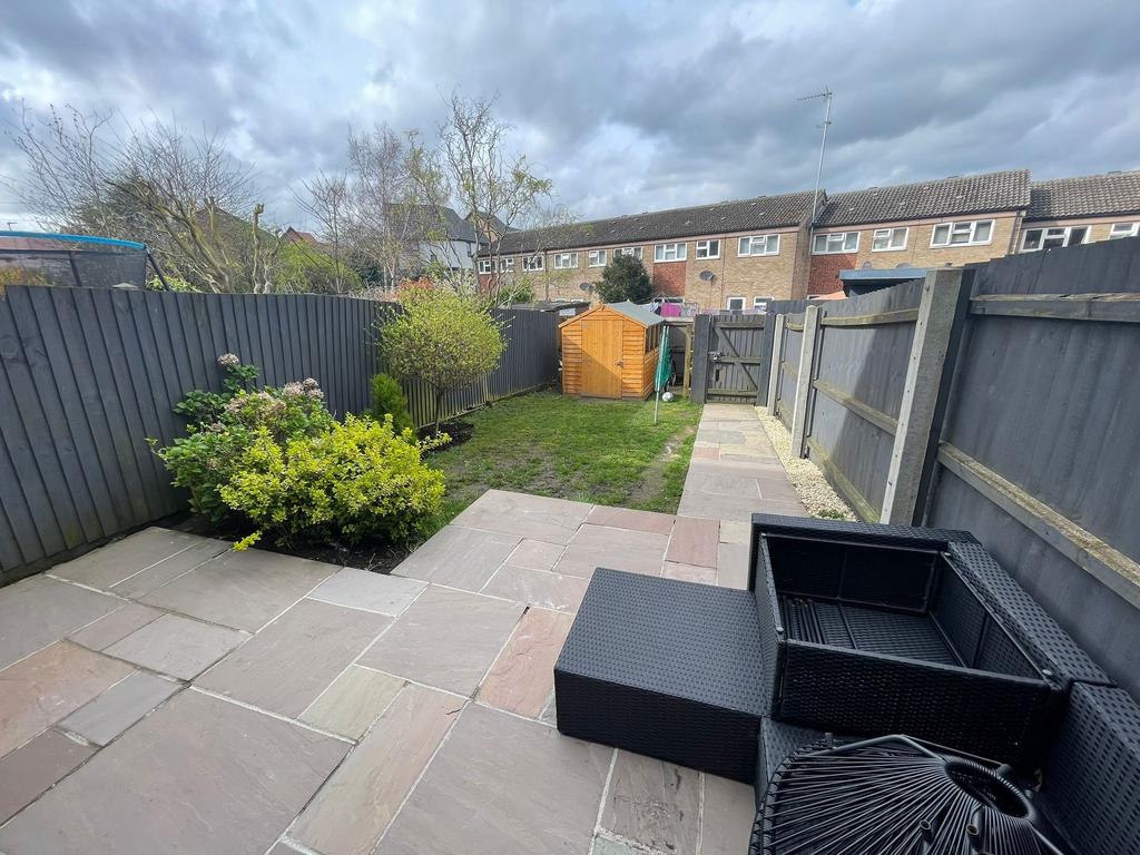 Saturn Road, Ipswich IP1 3 bed townhouse to rent £1,100 pcm (£254 pw)
