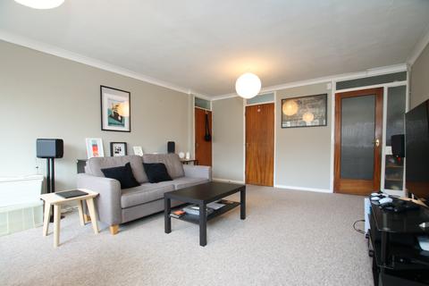 2 bedroom flat for sale - Northlands Drive, Winchester